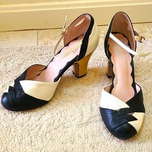Miss L Fire Grace Mary Jane Pumps 41